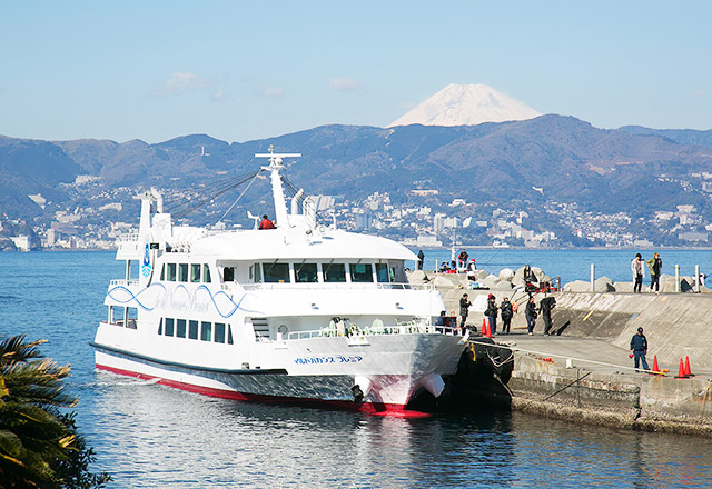 Visit Hatsushima on a High-speed Ship